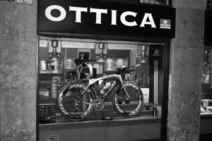 Vetrina Ottica Dmz